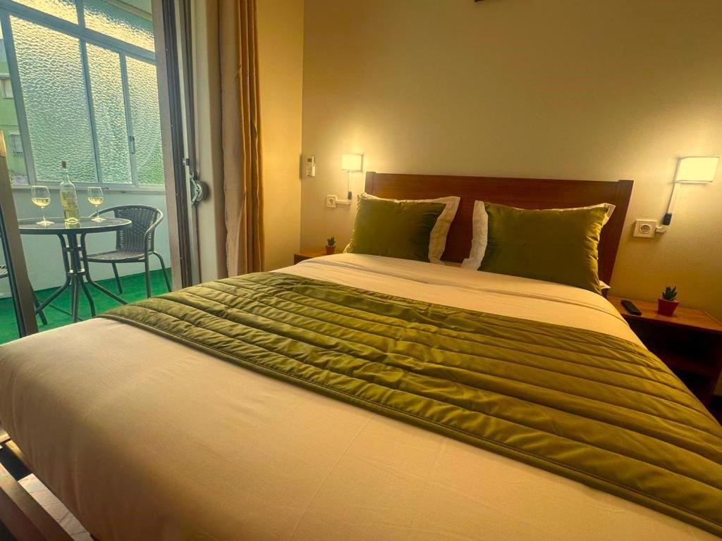 Lisabonna Guest House Amadora Ngoại thất bức ảnh