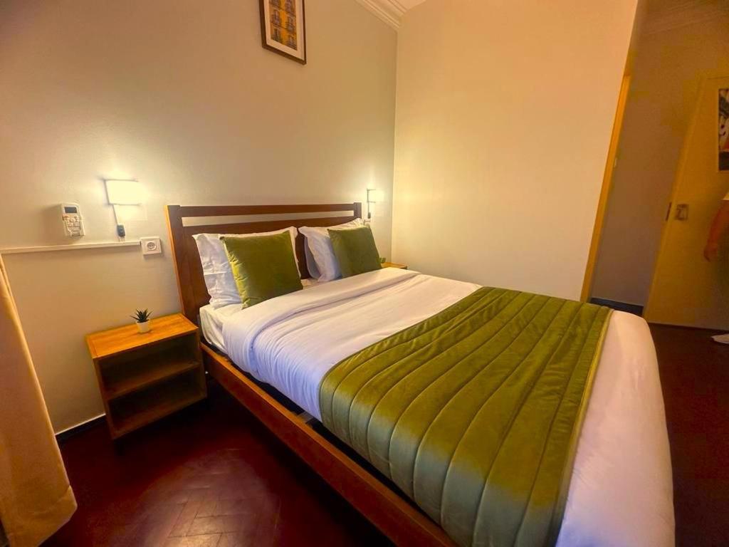 Lisabonna Guest House Amadora Ngoại thất bức ảnh