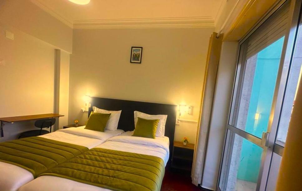 Lisabonna Guest House Amadora Ngoại thất bức ảnh